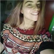 Studentessa universitaria impartisce lezioni di Storia